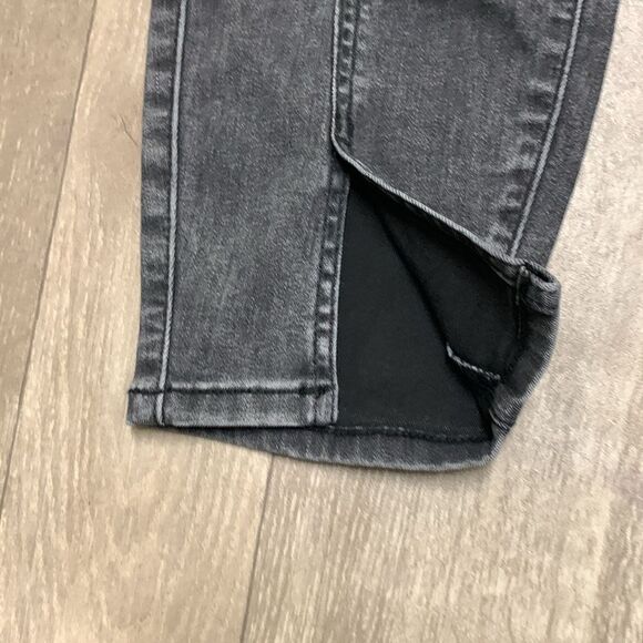 Womens NWT Torrid Bombshell Skinny‎ High Rise Super Soft Jeans - Picture 3 of 10